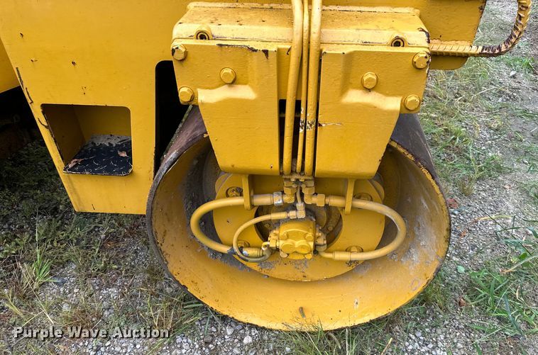 image for item EJ7123 Bomag  BW120AD double drum vibratory roller