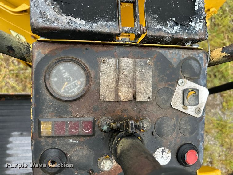 image for item EJ7123 Bomag  BW120AD double drum vibratory roller