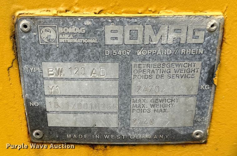 image for item EJ7123 Bomag  BW120AD double drum vibratory roller