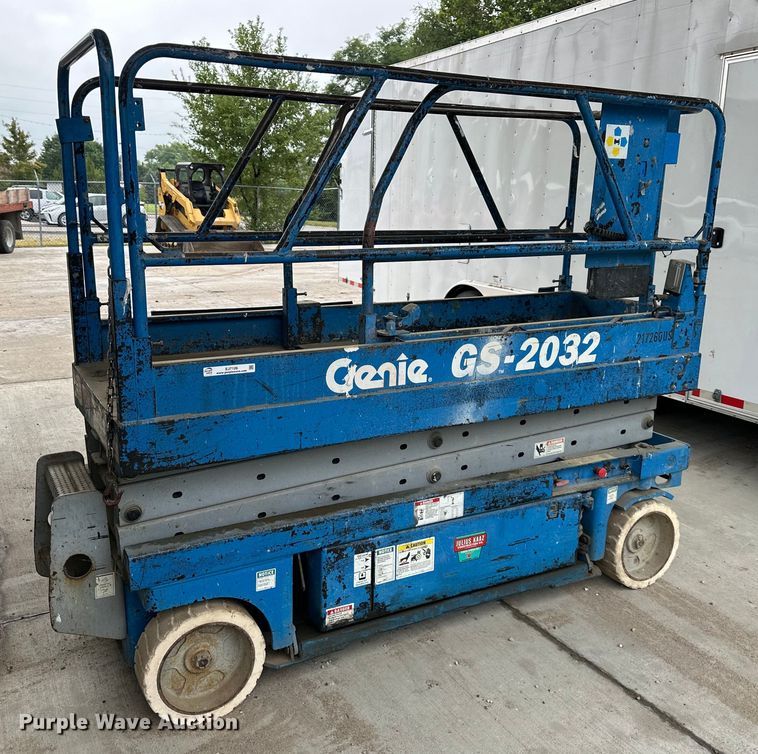 image for item EJ7126 Genie  GS-2032 scissor lift