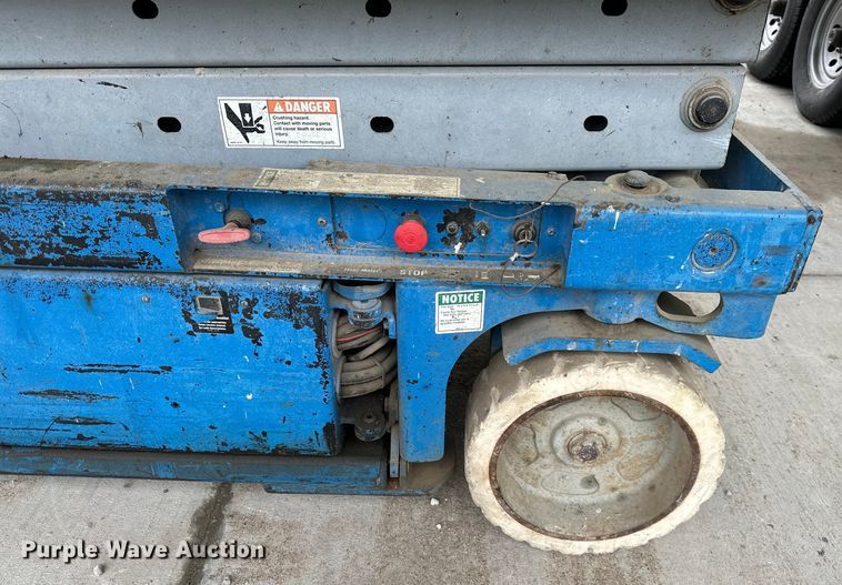image for item EJ7126 Genie  GS-2032 scissor lift