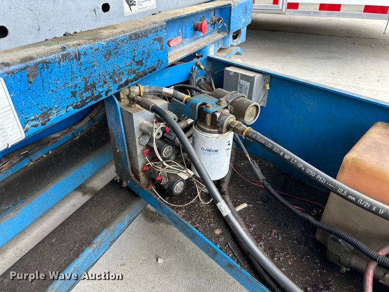 image for item EJ7126 Genie  GS-2032 scissor lift