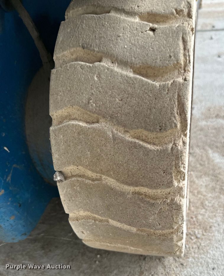 image for item EJ7126 Genie  GS-2032 scissor lift