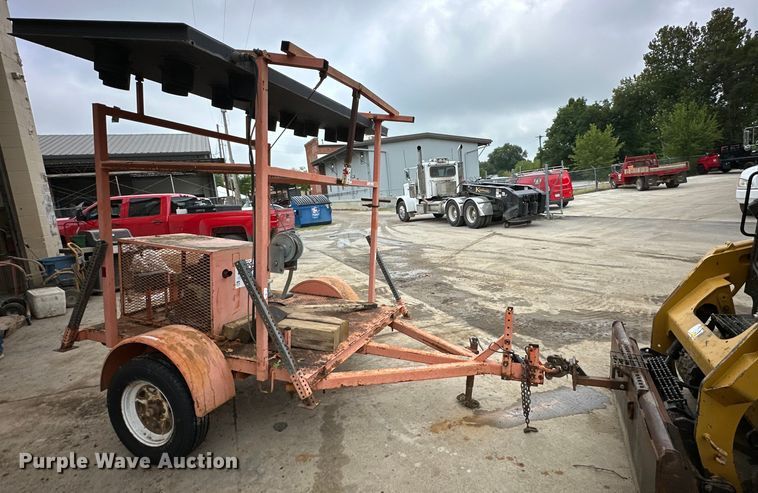 image for item EJ7130 1998 Wanco arrow board trailer