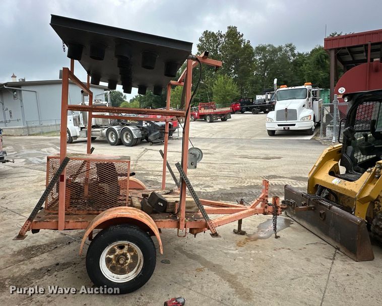 image for item EJ7130 1998 Wanco arrow board trailer