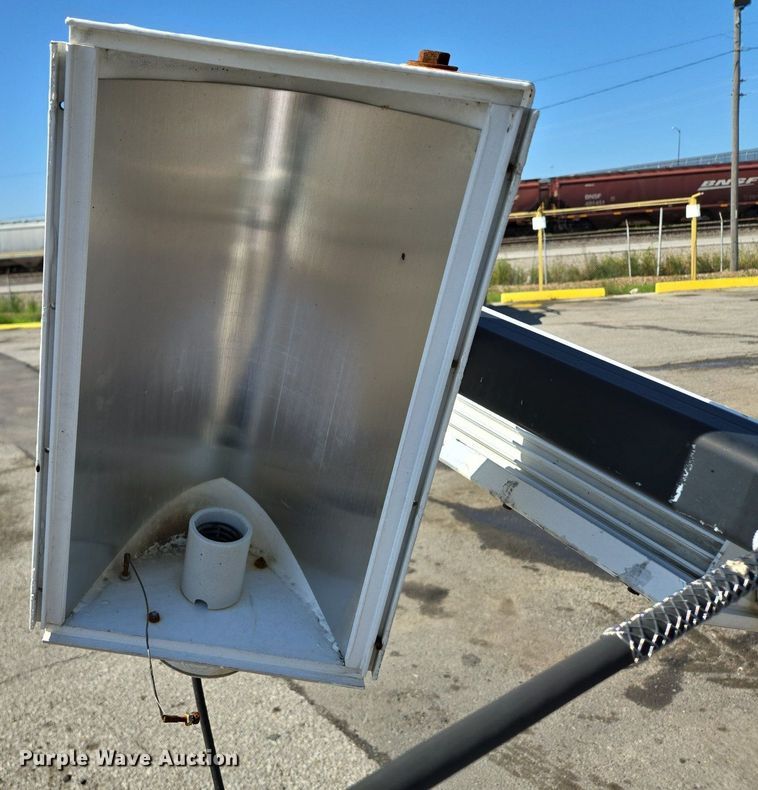 image for item EJ7149 Multiquip Night Hawk LT12 light plant