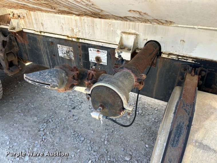 image for item EK3015 1991 International  9300 water truck