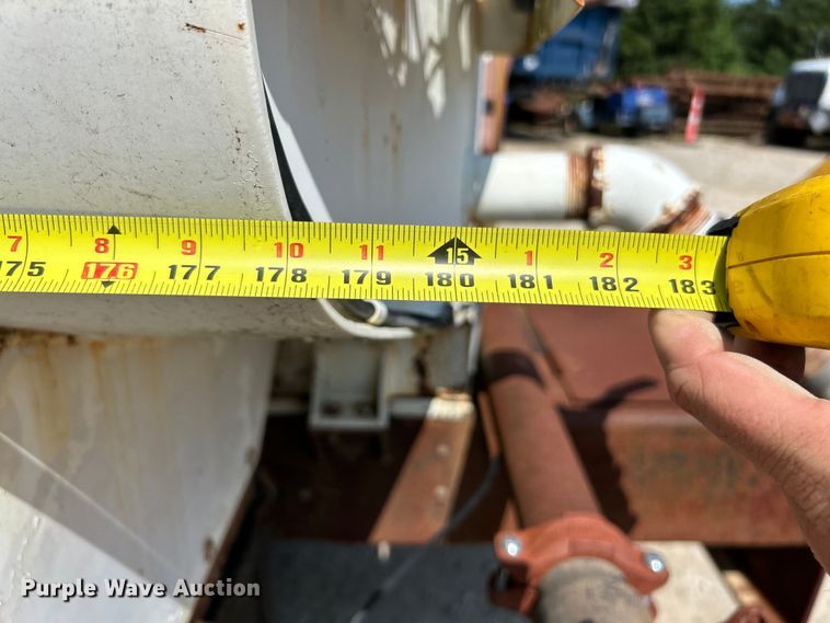 image for item EK3015 1991 International  9300 water truck