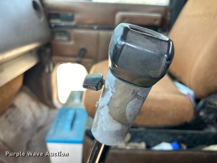 image for item EK3015 1991 International  9300 water truck