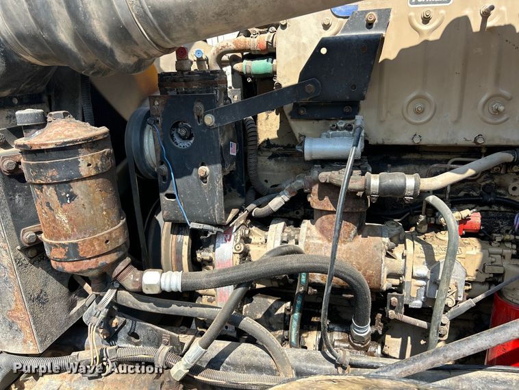 image for item EK3015 1991 International  9300 water truck