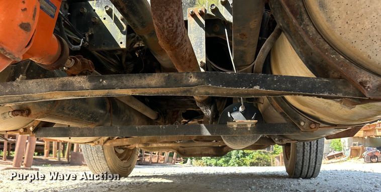 image for item EK3015 1991 International  9300 water truck