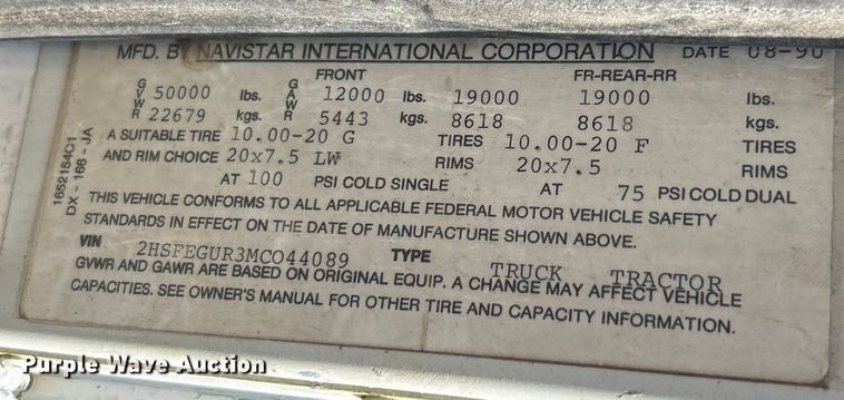 image for item EK3015 1991 International  9300 water truck