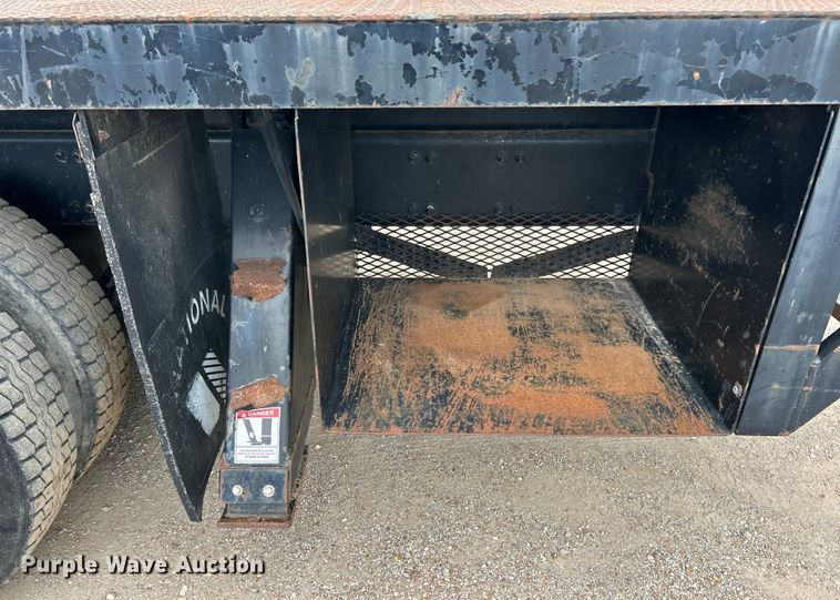 image for item EK3016 2006 Sterling L7500 crane truck