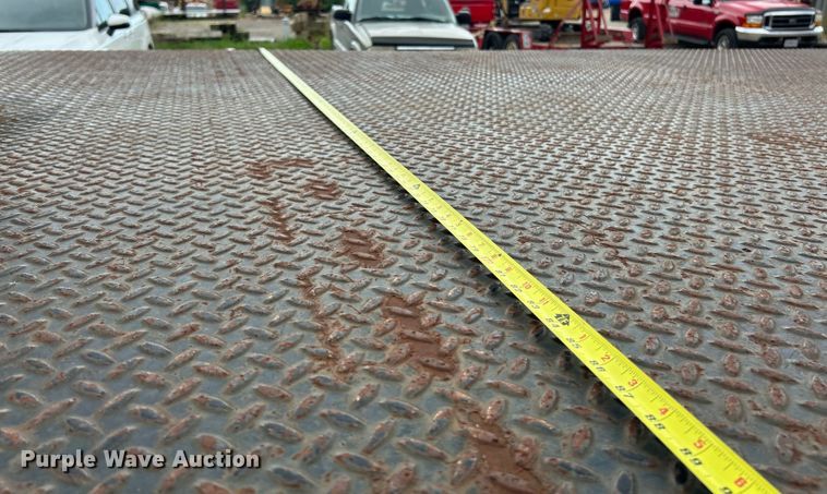 image for item EK3016 2006 Sterling L7500 crane truck