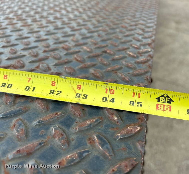 image for item EK3016 2006 Sterling L7500 crane truck