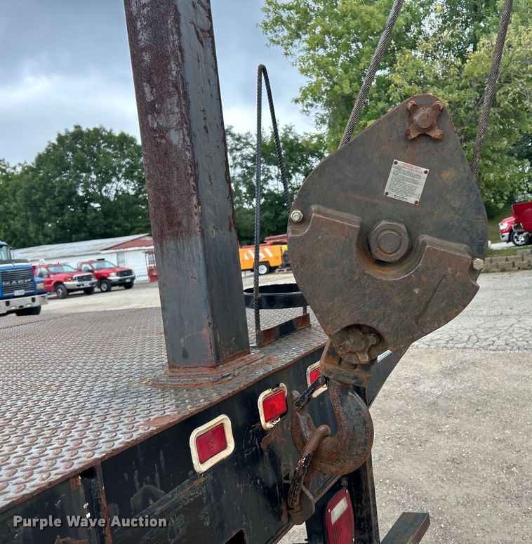 image for item EK3016 2006 Sterling L7500 crane truck