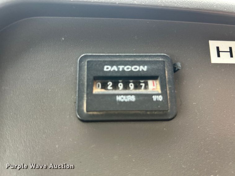 image for item EK3016 2006 Sterling L7500 crane truck