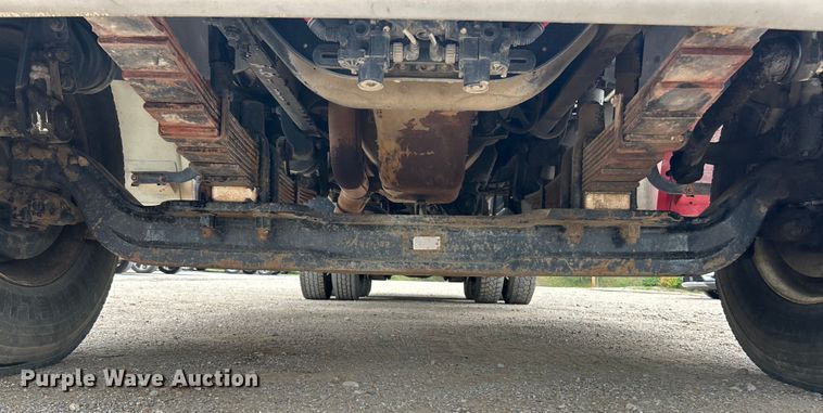 image for item EK3016 2006 Sterling L7500 crane truck