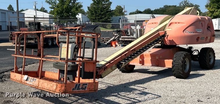 image for item EK3032 2003 JLG  400S boom lift