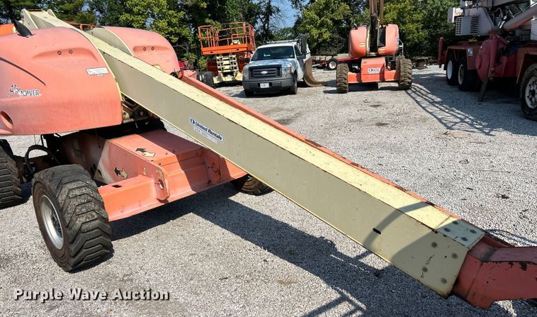 image for item EK3032 2003 JLG  400S boom lift
