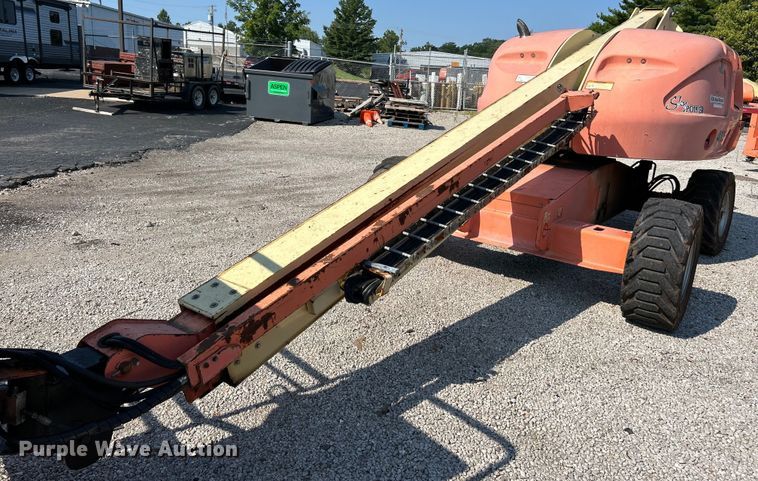 image for item EK3032 2003 JLG  400S boom lift