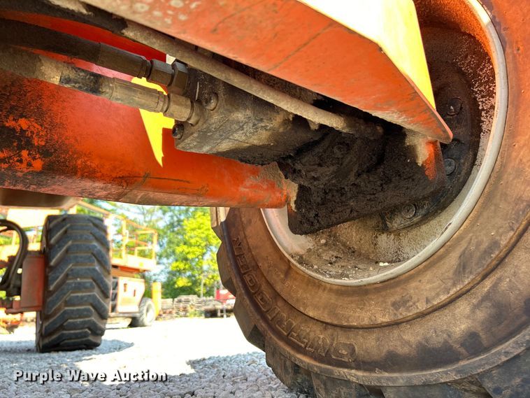 image for item EK3032 2003 JLG  400S boom lift