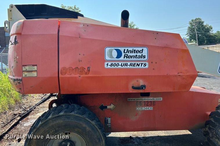 image for item EK3033 2000 JLG 660SJ boom lift