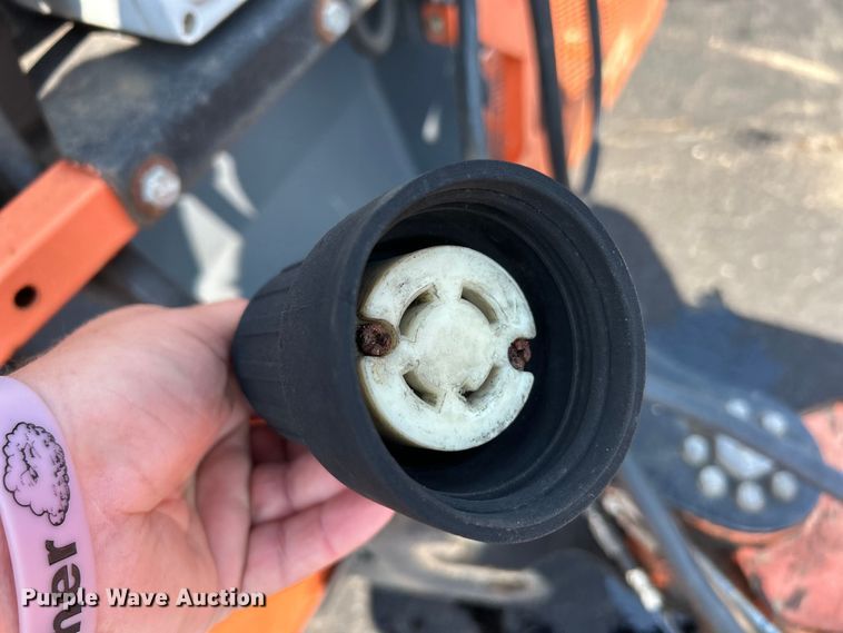 image for item EK3033 2000 JLG 660SJ boom lift