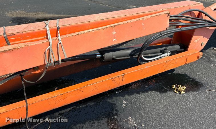 image for item EK3033 2000 JLG 660SJ boom lift