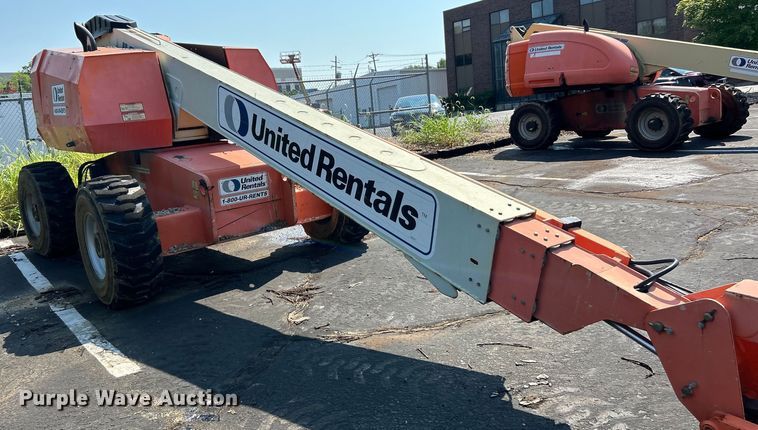 image for item EK3033 2000 JLG 660SJ boom lift