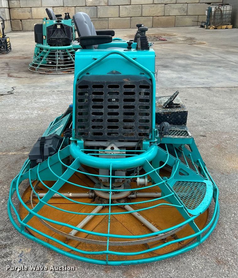 image for item EK4977 2006 Whiteman STX-55Y-6 power trowel