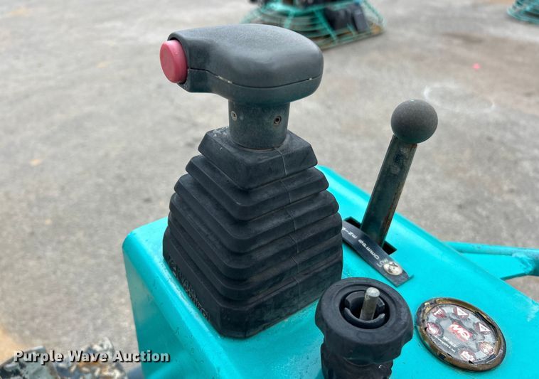 image for item EK4977 2006 Whiteman STX-55Y-6 power trowel