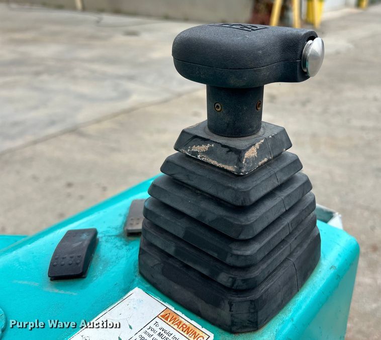 image for item EK4977 2006 Whiteman STX-55Y-6 power trowel