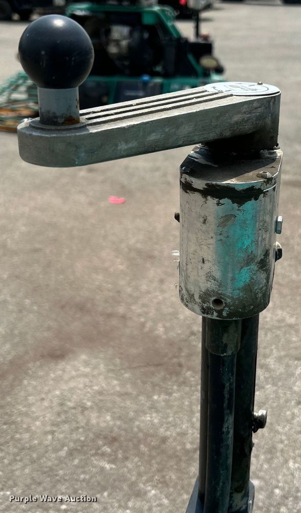 image for item EK4979 2017 Whiteman  HHNG5 power trowel