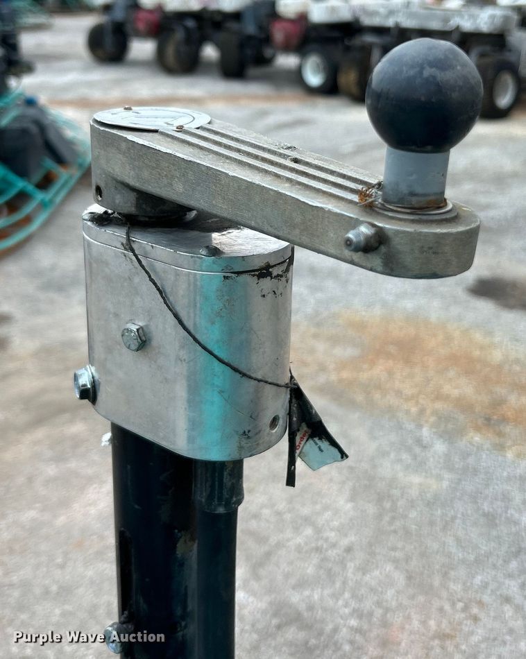 image for item EK4981 2017 Whiteman  HHNG5 power trowel