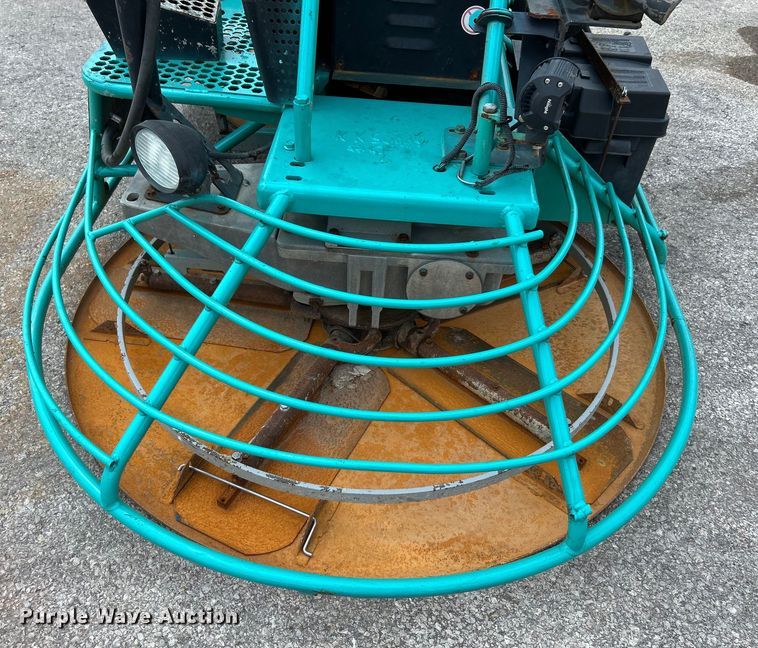 image for item EK4983 2015 Whiteman HHNG5 power trowel