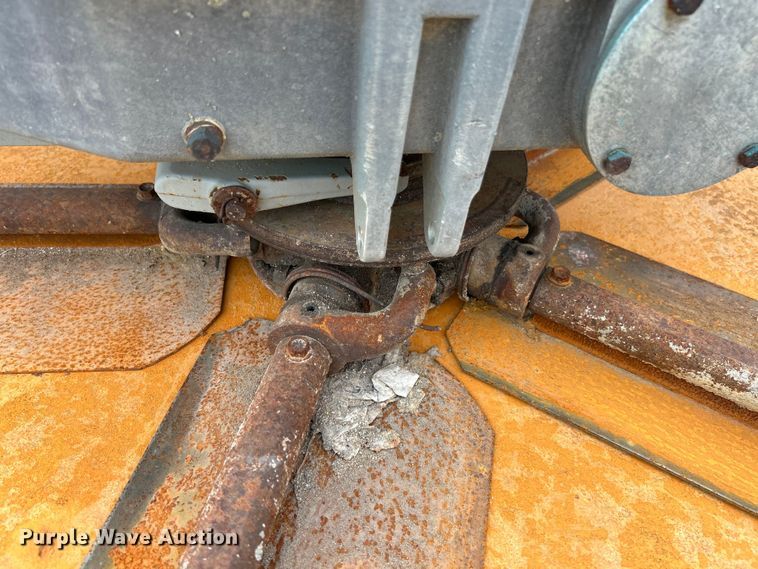 image for item EK4983 2015 Whiteman HHNG5 power trowel