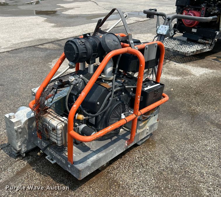 image for item EK4995 Husqvarna  Soff-Cut 4000 concrete saw