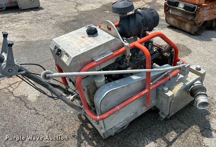 image for item EK4996 Husqvarna  Soff-Cut 4000 concrete saw