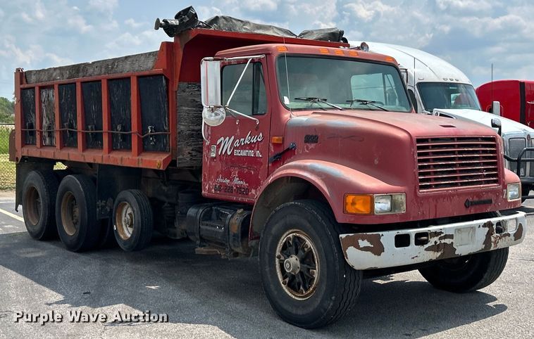 image for item EK5000 1995 International  4900 dump truck