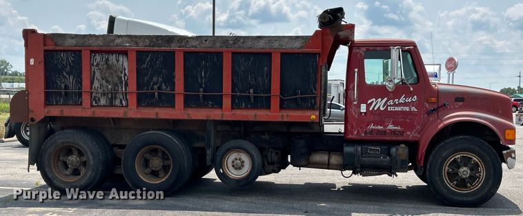 image for item EK5000 1995 International  4900 dump truck