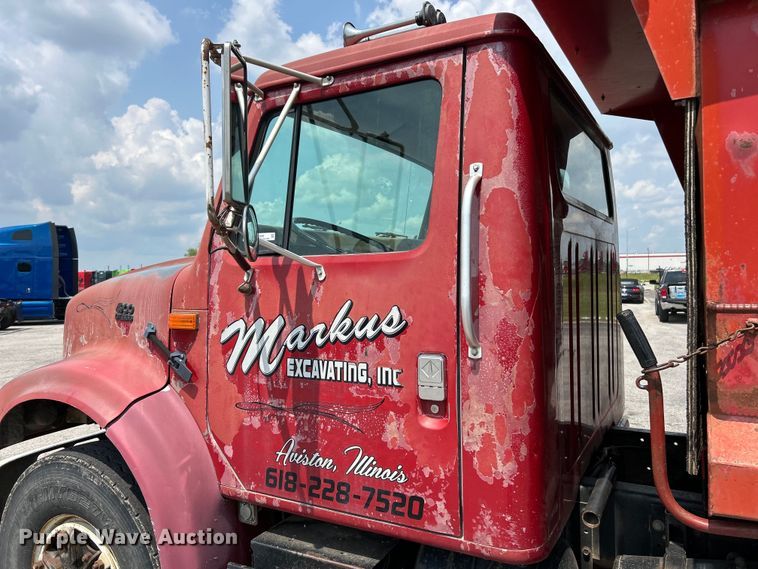 image for item EK5000 1995 International  4900 dump truck