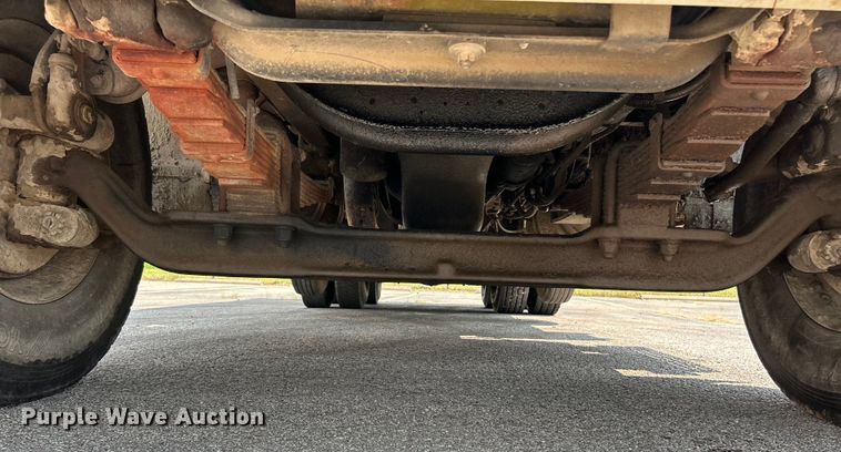 image for item EK5000 1995 International  4900 dump truck