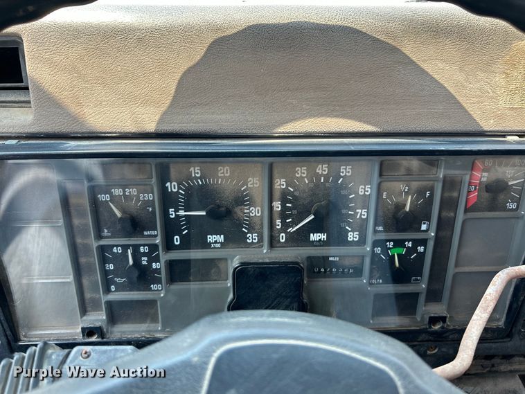 image for item EK5000 1995 International  4900 dump truck