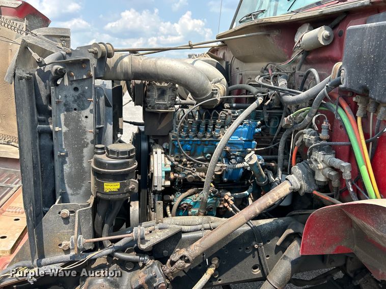 image for item EK5000 1995 International  4900 dump truck