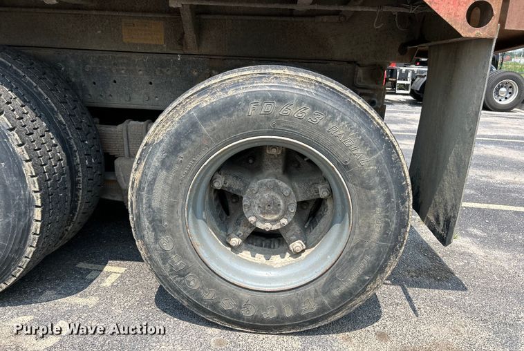 image for item EK5000 1995 International  4900 dump truck