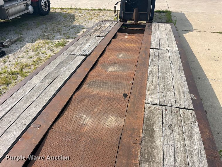 image for item EK8847 2000 Talbert T3DW-50SA-HRG-1-T1 lowboy equipment trailer