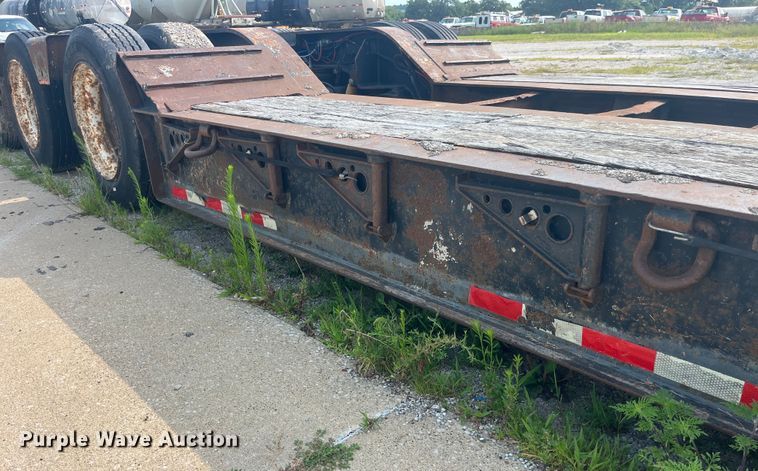 image for item EK8847 2000 Talbert T3DW-50SA-HRG-1-T1 lowboy equipment trailer