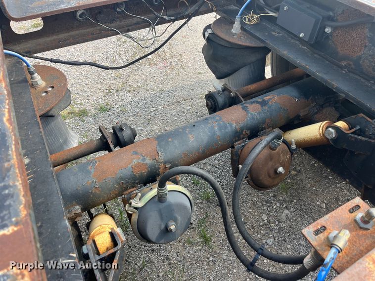 image for item EK8847 2000 Talbert T3DW-50SA-HRG-1-T1 lowboy equipment trailer