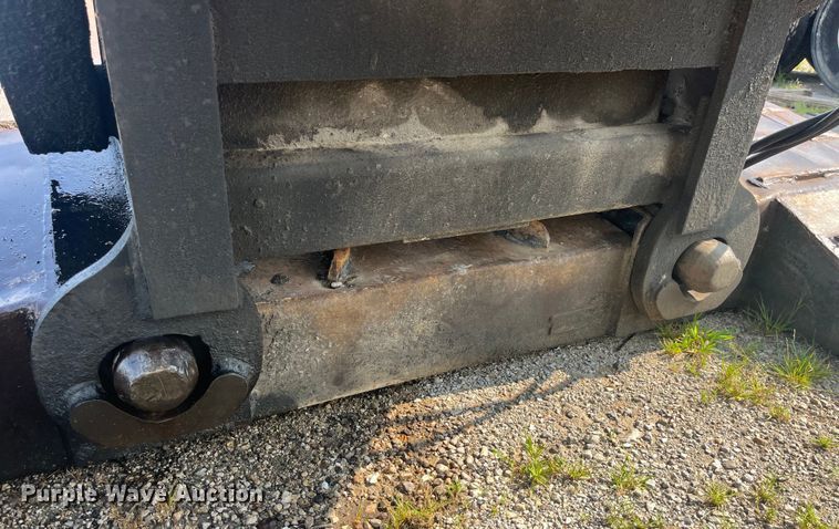 image for item EK8847 2000 Talbert T3DW-50SA-HRG-1-T1 lowboy equipment trailer